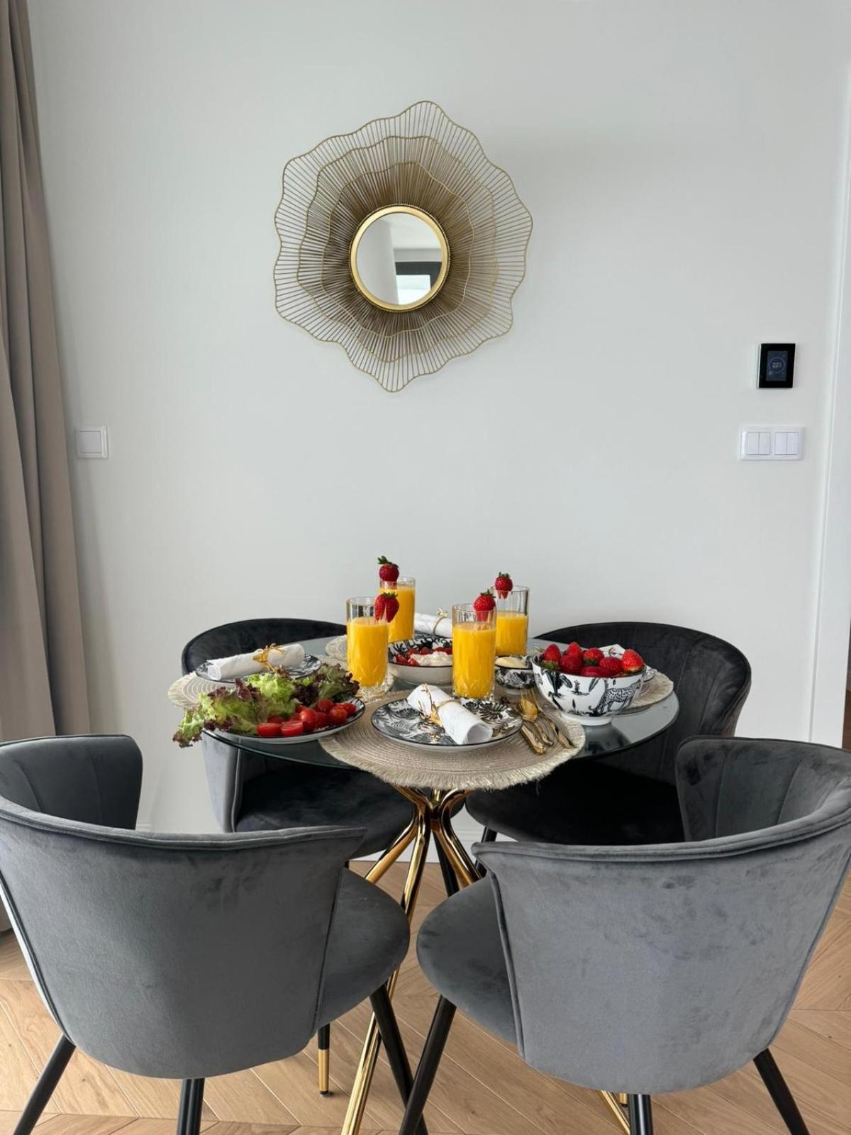 Wave Tyballtic 7th Floor With Two Bedrooms And Sea View! Apartament
