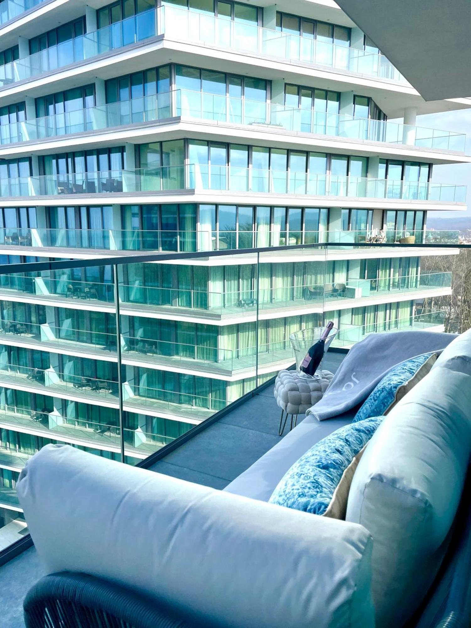 Wave Tyballtic 7th Floor With Two Bedrooms And Sea View!